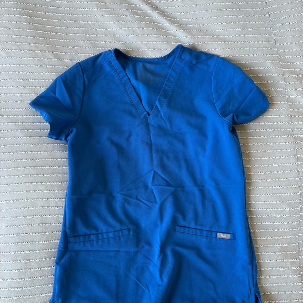 FIGS scrub top- royal blue